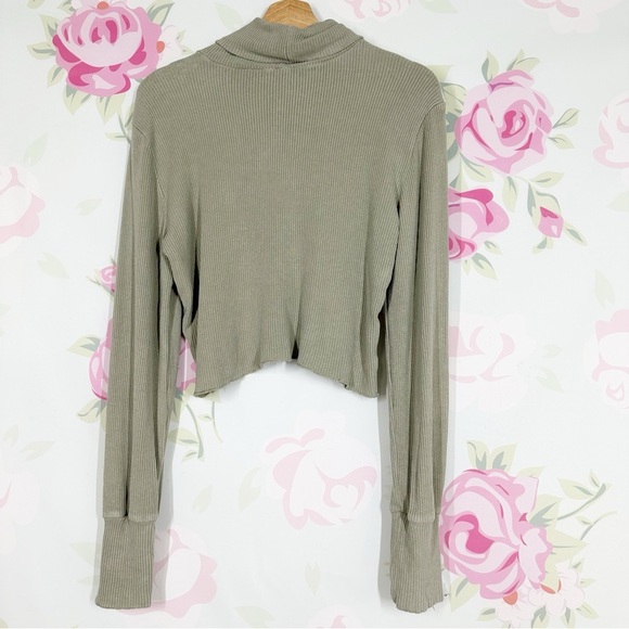 Wilfred Free Olive Green Ribbed Turtleneck Crop Top M - Picture 4 of 7
